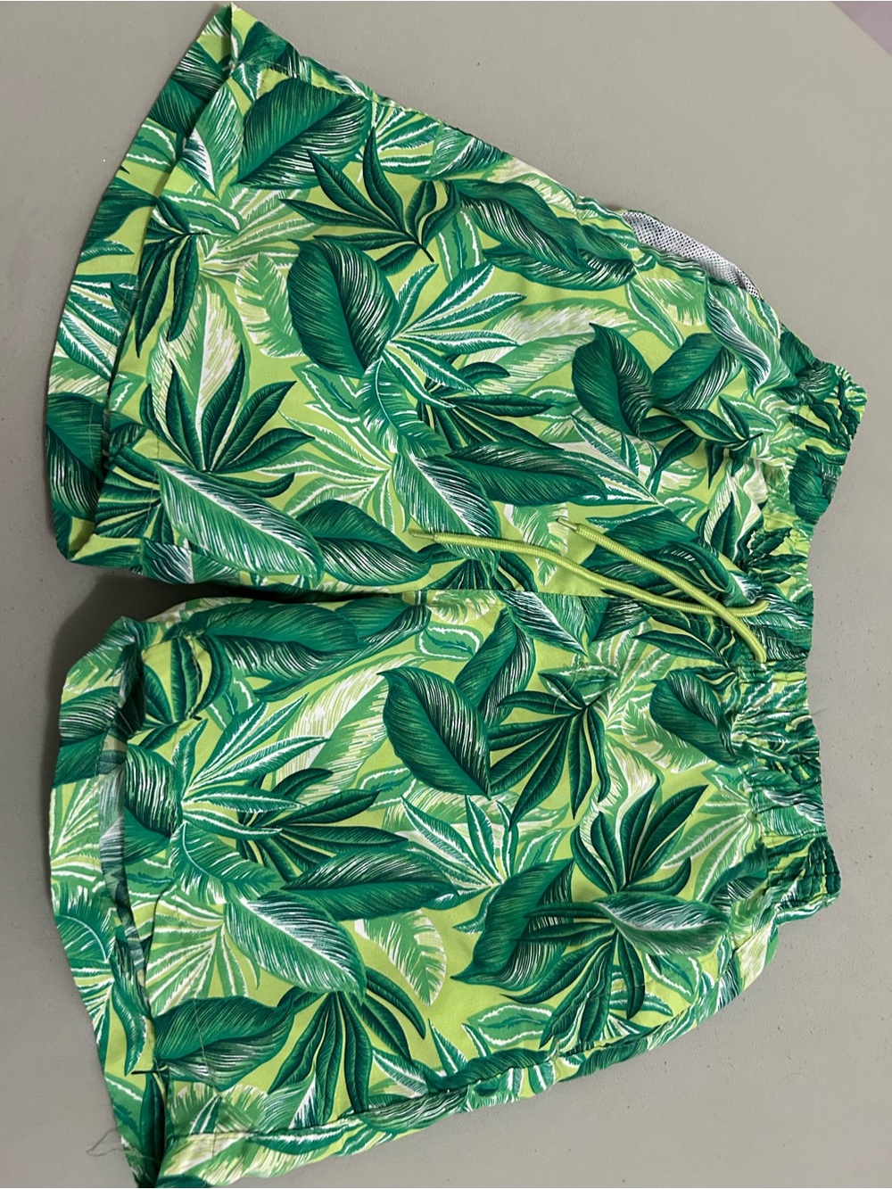 Design Lab Lord & Taylor Green Leaf Print Swim Shorts